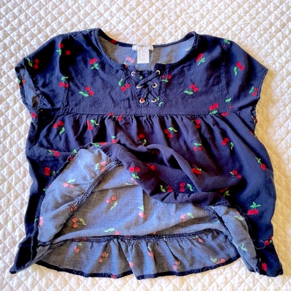 4/$20💥🍒 Flowy Ruffle-Hem Top Blouse, Red Cherries on Navy, Laces, Short Sleeve
